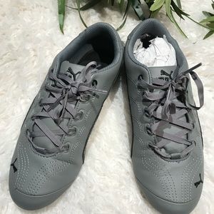 Pumas Black & Silver